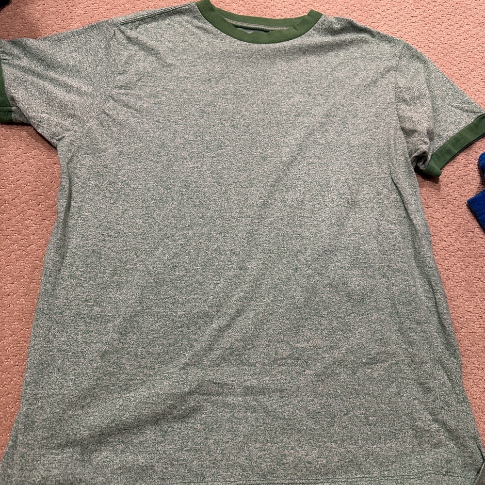 GAP Heathered Green Men's Tee with Dark Green Trim